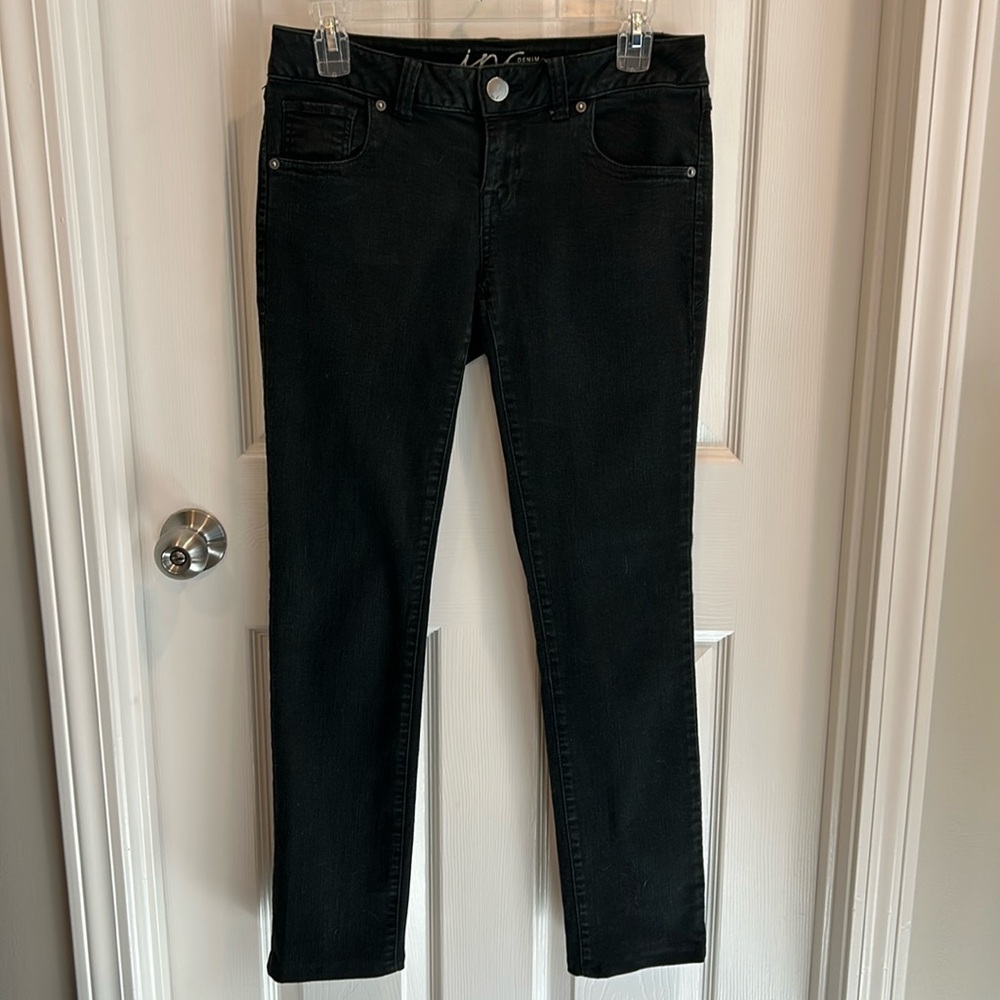 INC size 4 black denim ankle length jeans